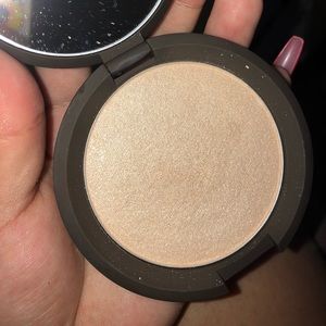 Becca Shimmering Skin Perfector- Moonstone